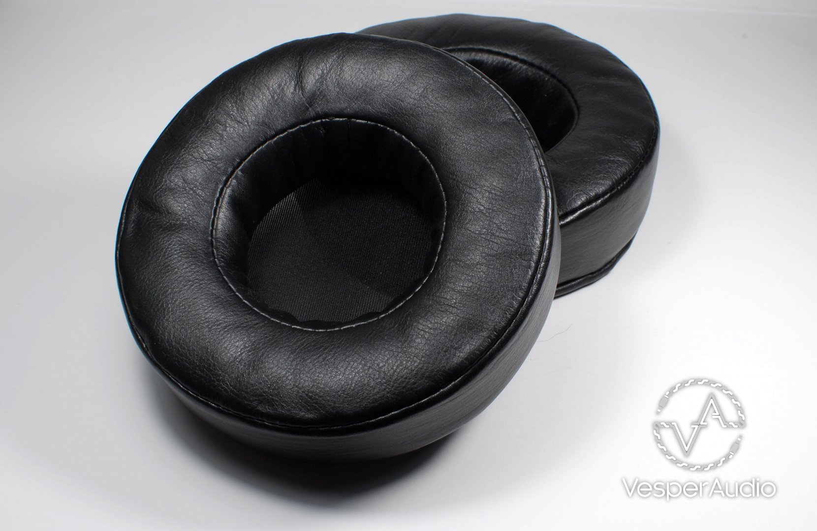 Akg k550 sales replacement ear pads